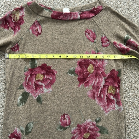 Vintage Floral Crew Neck Sweater - Brown and Pink - Picture 9 of 9